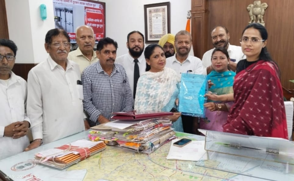Brahmin Samaj Kalyan Morcha Punjab submitted its demands to the government through a memorandum